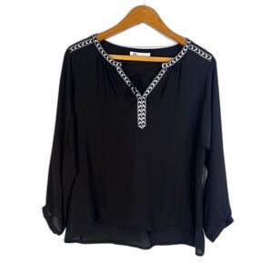 Dr2 Embroidered Neckline Boho Basic Blouse Lightweight Casual Size‎ Medium